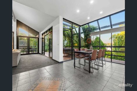 Property photo of 24 Wynyard Crescent Balwyn North VIC 3104
