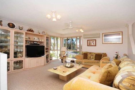 Property photo of 2 Waitara Place Robina QLD 4226