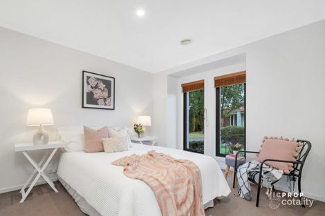 Property photo of 2 Castle Court Point Cook VIC 3030