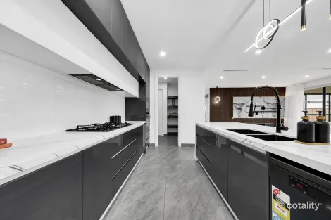 Property photo of 58 Porcini Parade Mickleham VIC 3064