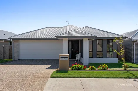 25 Red Cedar Ave, Cotswold Hills, QLD 4350