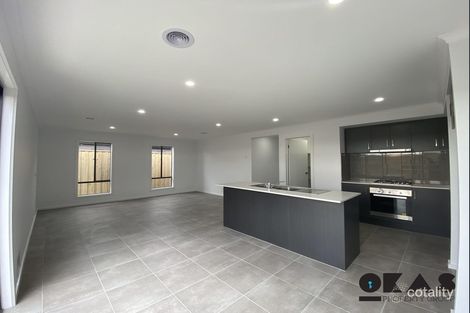 Property photo of 19 Sanctum Drive Weir Views VIC 3338