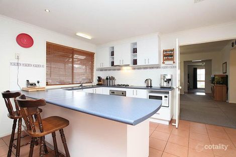 Property photo of 6 Yallambee Place Burnside VIC 3023