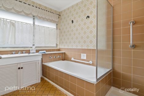 Property photo of 37 Siandra Crescent Geilston Bay TAS 7015