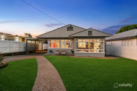 Property photo of 34 Ward Street The Range QLD 4700