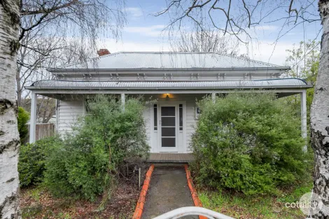 323 Barkly St, Golden Point, VIC 3350