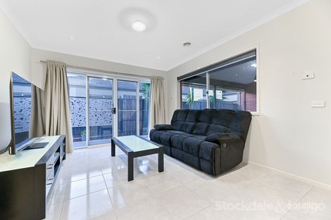 Property photo of 3 Longbow Terrace Cranbourne North VIC 3977