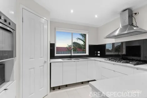 Property photo of 58 Laurel Crescent Carrum Downs VIC 3201