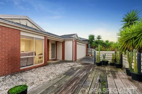 Property photo of 58 Laurel Crescent Carrum Downs VIC 3201