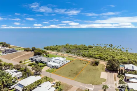 6 WATERVIEW DR, BUSHLAND BEACH, QLD 4818
