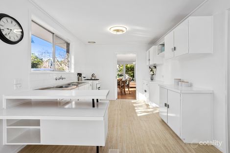Property photo of 32 Berberis Crescent Frankston VIC 3199