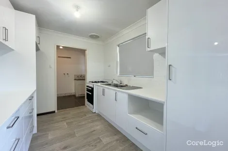 Property photo of 35 Tarata Way Forrestfield WA 6058