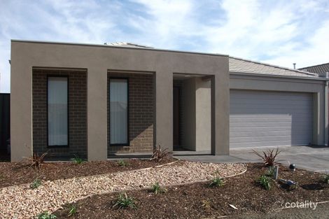 Property photo of 16 Tanner Mews Point Cook VIC 3030