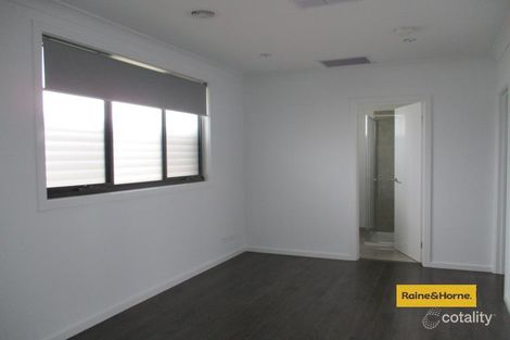 Property photo of 2/7 Treesbank Avenue Springvale VIC 3171