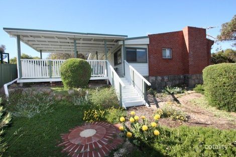 Property photo of 4 Mullins Street Guilderton WA 6041