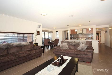 Property photo of 23 Ferndown Drive Cranbourne VIC 3977