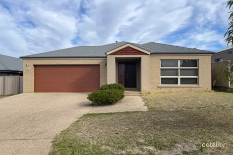 11 Lawson Cct, Lavington, NSW 2641