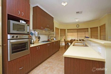 Property photo of 28 Carinya Boulevard Burnside VIC 3023