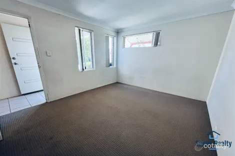 Property photo of 2/41 Sixth Road Armadale WA 6112