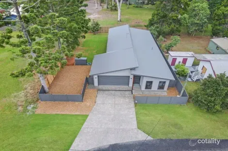 25 Betty St, Macleay Island, QLD 4184
