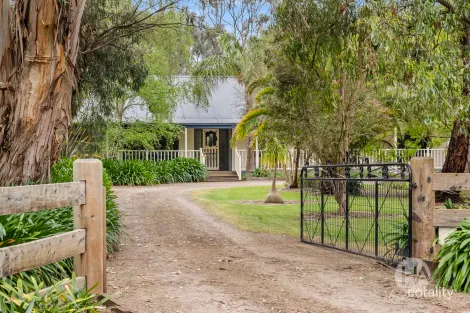 228 DAVIES RD, BITTERN, VIC 3918