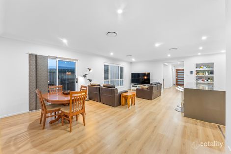 Property photo of 35 Hotham Close North Lakes QLD 4509