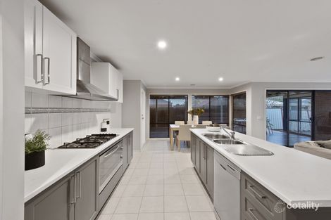 Property photo of 9 Brewster Way Taylors Hill VIC 3037