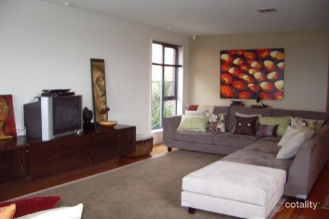 Property photo of 35 Skyline Drive Maribyrnong VIC 3032