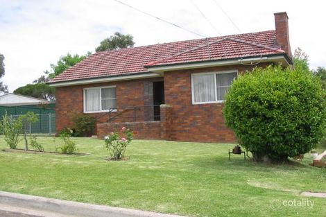 2 Macarthur Cres, Westmead, NSW 2145