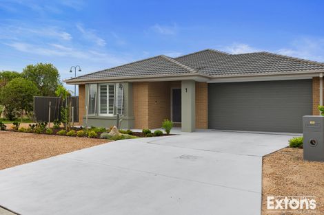 Property photo of 1 Robinson Way Yarrawonga VIC 3730