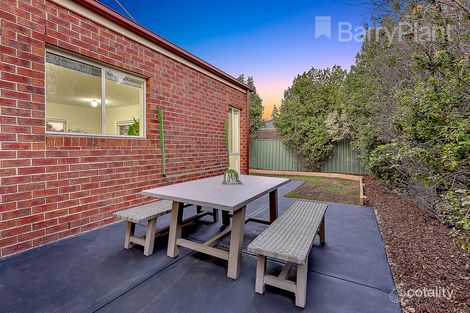 Property photo of 6 Kooyong Way Craigieburn VIC 3064