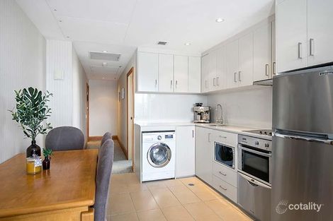 Property photo of 501/2807 Gold Coast Highway Surfers Paradise QLD 4217
