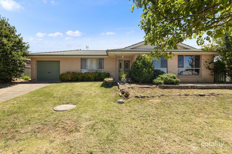 Property photo of 46 Quinlan Run Orange NSW 2800