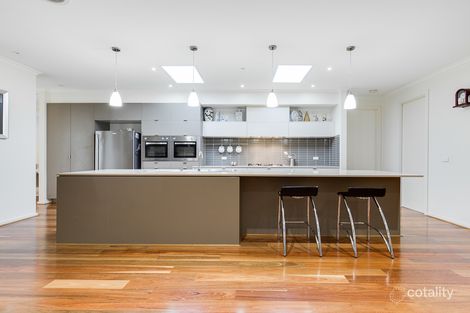 Property photo of 2 Dunbarrim Avenue Cairnlea VIC 3023