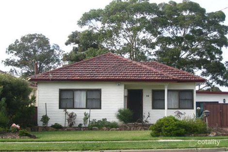 18 Hawksview St, Guildford, NSW 2161