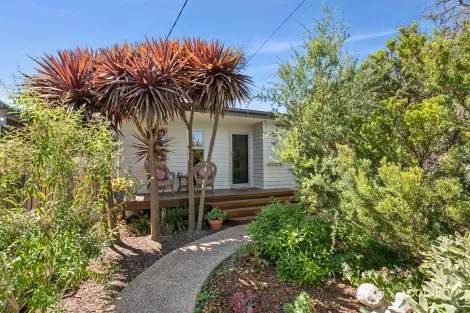Property photo of 14 Bruce Street Rye VIC 3941