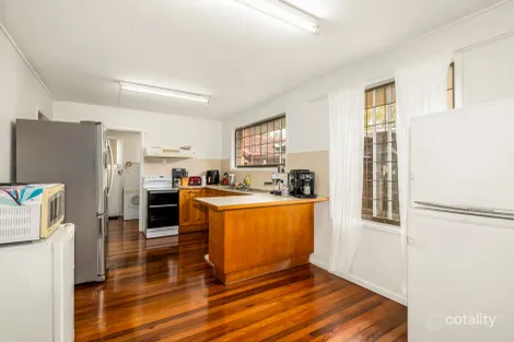 Property photo of 62 Hill Parade Clontarf QLD 4019