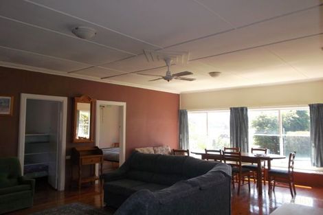 Property photo of 2 Bronte Crescent Sunshine Bay NSW 2536