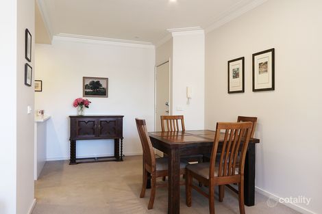Property photo of 18/56 Beach Road Hampton VIC 3188