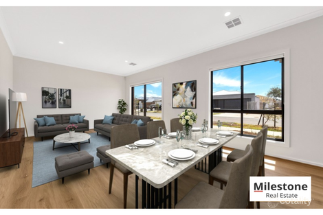 Property photo of 14 Prunus Crescent Fraser Rise VIC 3336