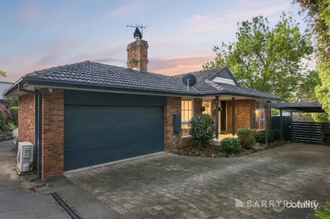 7 Paynes Rd, Seville, VIC 3139