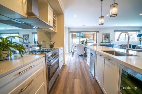 Property photo of 38 Penver Drive Cobblebank VIC 3338