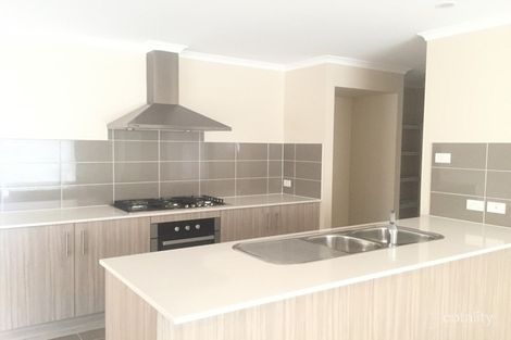 Property photo of 8 Xavier Crescent Jordan Springs NSW 2747