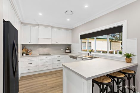 Property photo of 18 Cummins Street Unanderra NSW 2526
