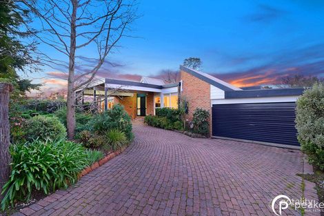 Property photo of 10 Alsop Lane Berwick VIC 3806