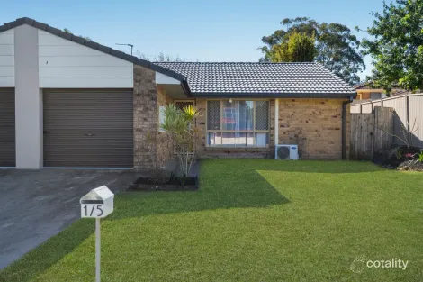 1/5 Orkney Pl, Labrador, QLD 4215