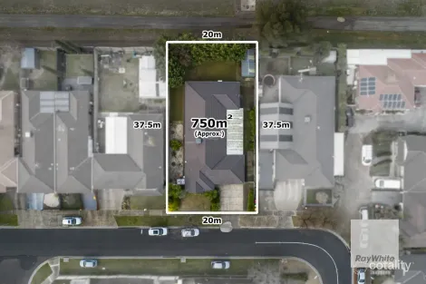 Property photo of 17 Timele Drive Hillside VIC 3037