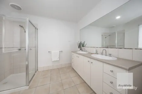 Property photo of 17 Timele Drive Hillside VIC 3037