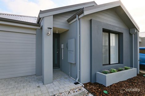 Property photo of 4 Telopea Way Piara Waters WA 6112
