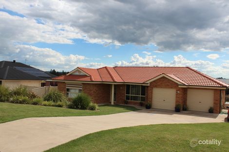 8 Diamond Cl, Kelso, NSW 2795